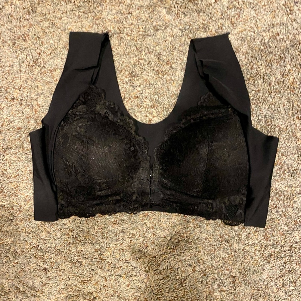 Black Bra XL (fits like a 36-38 B)